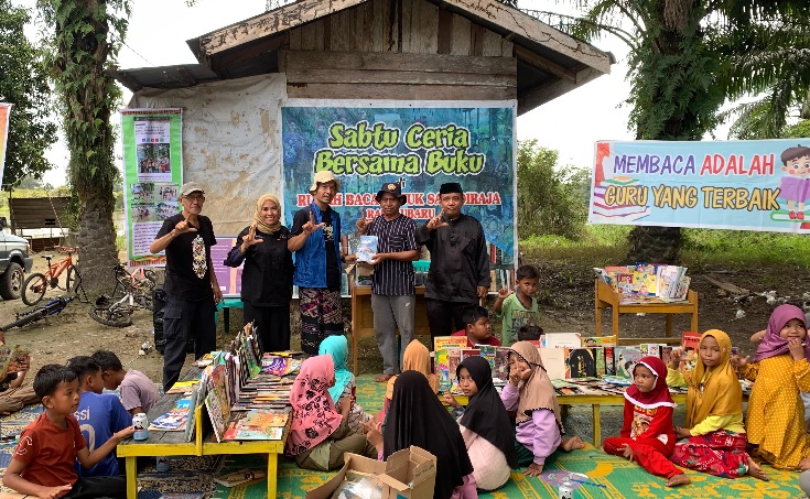 Rumah Sunting Berbagi Pengalaman di Rumah Baca Datuk Sati Diraja