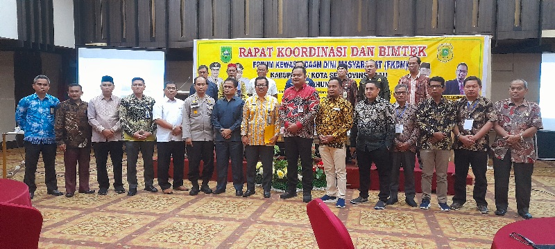 Gelar Rakor dan Bimtek, FKDM se-Riau Serahkan Rekomendasi ATHG Kepada Gubernur
