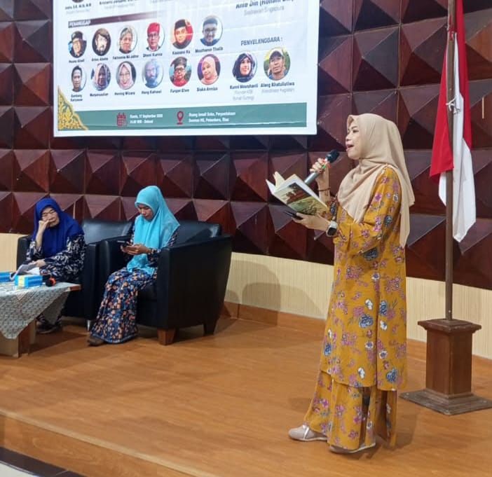 Syair Malalak dan Surat Kapal Menggema di Acara Bincang Sastra Dua Negara