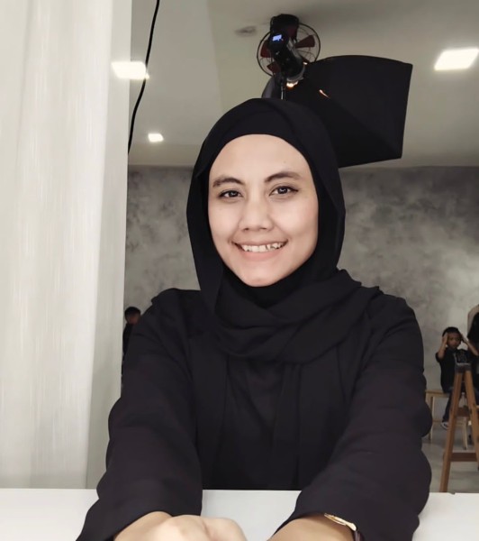 Kisah yang Hilang di Balik Gemerlap Batam: Nasib Suku Darat