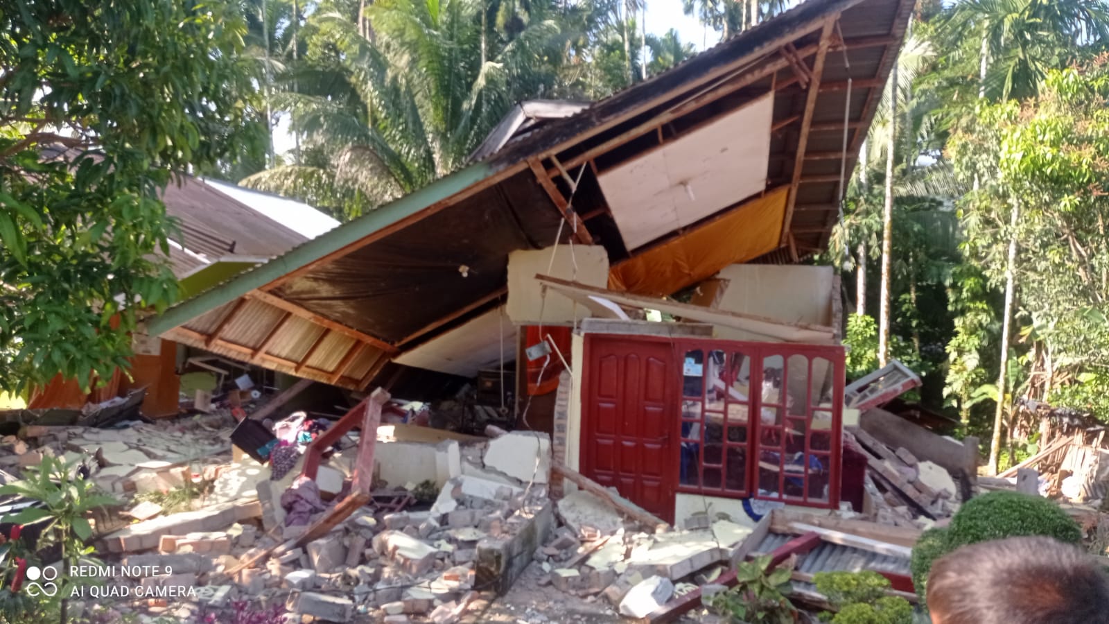 WALHI Sumbar Sampaikan Duka Cita atas Bencana Gempa Bumi di Pasaman Barat
