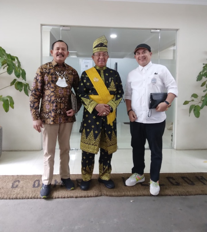Wardan Kepala Daerah Pertama di Riau yang Terima Anugerah Kebudayaan PWI Pusat