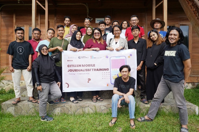 Masyarakat Adat Tiga Provinsi Ikuti Pelatihan Jurnalistik di Padang